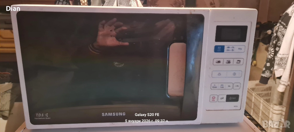 Продавам микровълнова фурна Samsung, снимка 1