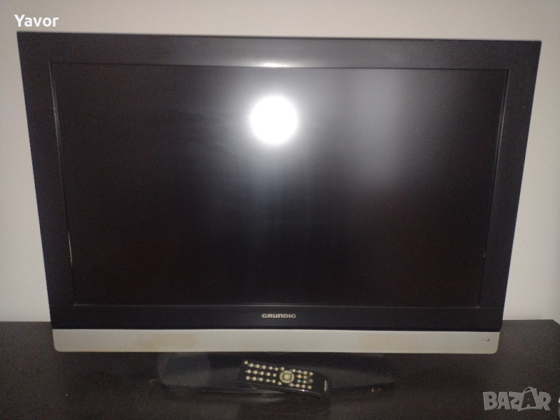 Телевизор GRUNDIG 37" здрав дисплей, но за ремонт, снимка 1