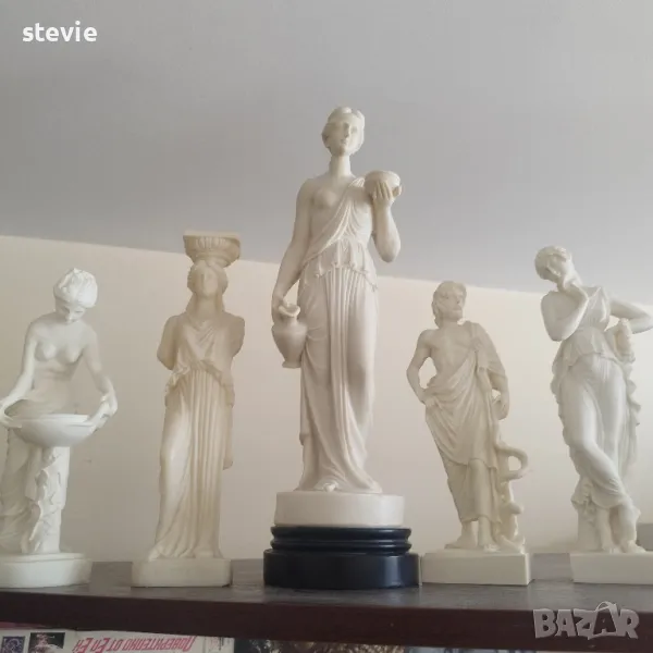 Висока фигура на Хебе, снимка 1