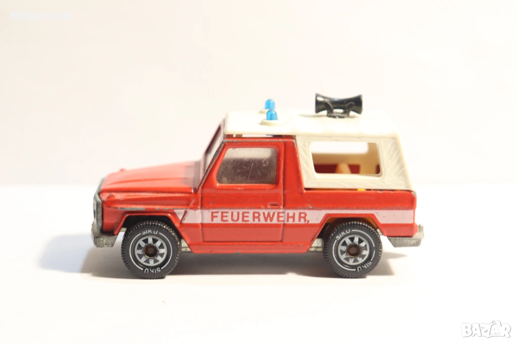 SIKU 1/55 MERCEDES BENZ ПОЖАРНА КОЛИЧКА КАМИОН МОДЕЛ, снимка 1