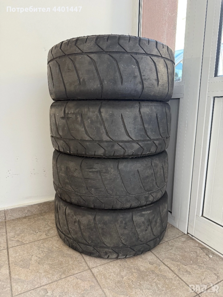 Семи сликове 225 40 18 , снимка 1