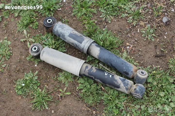 Амортисьор заден ляв десен Фиат Панда 3 1.3D 2012-2022 Fiat Panda 3 4врати, снимка 1