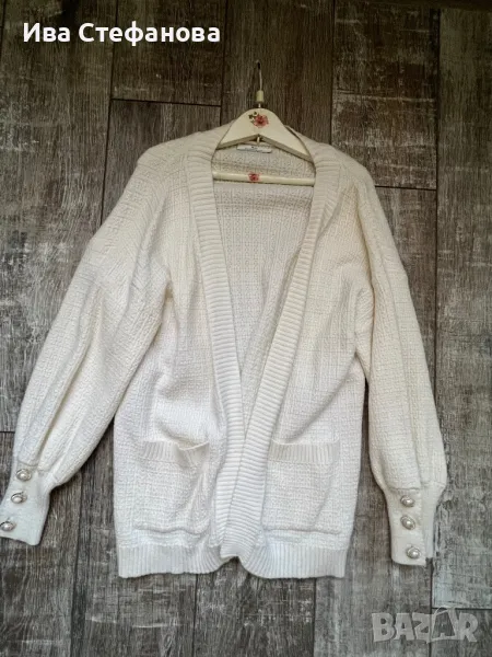 Нова спортно  елегантна бяла универсален размер one size размер жилетка вискоза , снимка 1