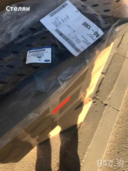 Продавам оргинални решетки за под чистачките за Форд Фокус , снимка 1