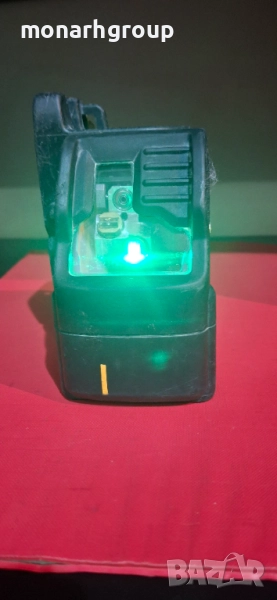 Лазерен нивелир DeWALT DW088CG /20 м, 0.3 мм/м  /, снимка 1