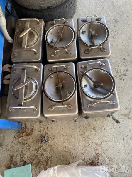 Продавам баки (хром никел ) , снимка 1