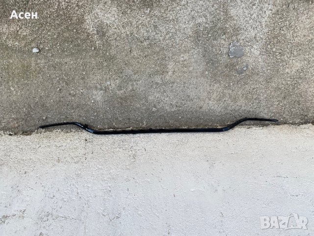 Лайсна в задна броня Мерцедес Е класа W213 AMG line, снимка 2 - Части - 41705892