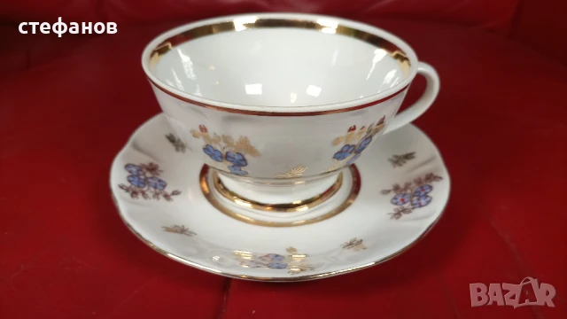 Порцеланов комплект за кафе, две канички, захарничка, снимка 2 - Сервизи - 50527344