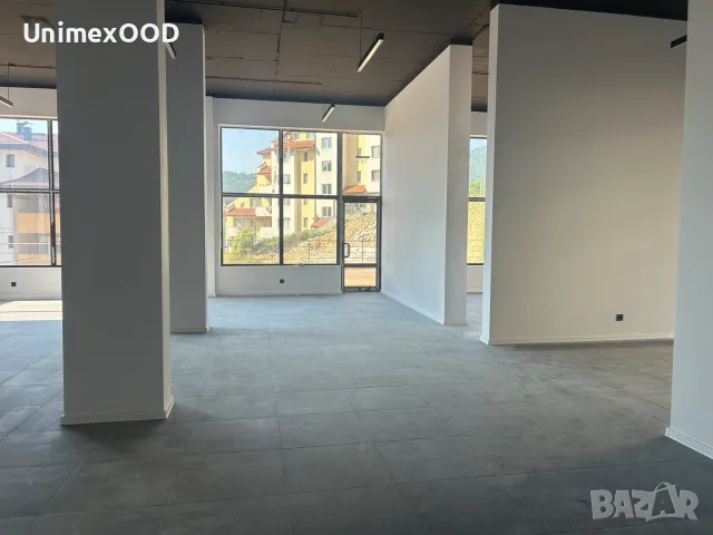 Просторно кафе с голяма тераса под наем 308 кв.м в оживен район на Смолян