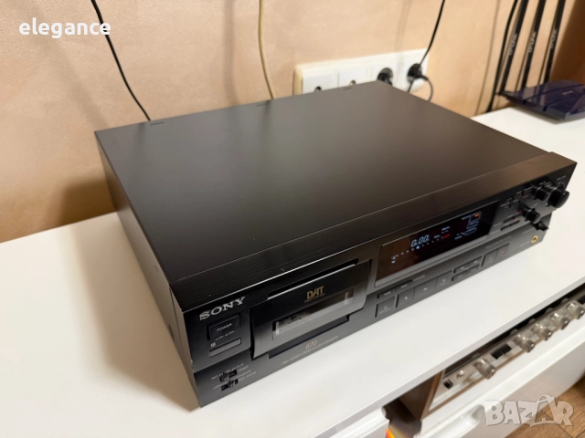Sony DTC-670 DAT дек, снимка 4 - Ресийвъри, усилватели, смесителни пултове - 52705469