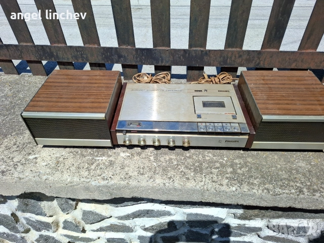 стари ,работещи радия,касетофони и телевизор плюс пишешта машина. , снимка 4 - Антикварни и старинни предмети - 53654064