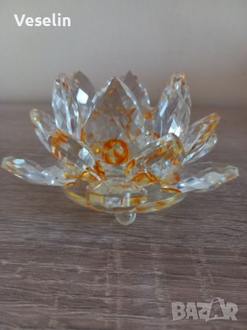 Стъклен лотос , снимка 1