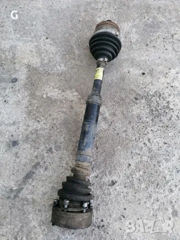 Предна Лява Полуоска Audi A4 B5 1.8T Quattro , снимка 2 - Части - 50291202