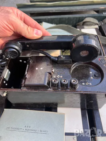 Продавам военно полеви телефон ТАБ-67, снимка 4 - Антикварни и старинни предмети - 48987460