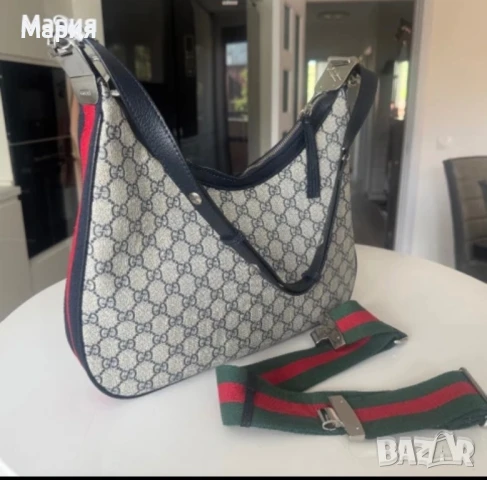 Елегантна Гучи/Gucci „Attache-Аташе” чанта с 2 дръжки, снимка 10 - Чанти - 49899449