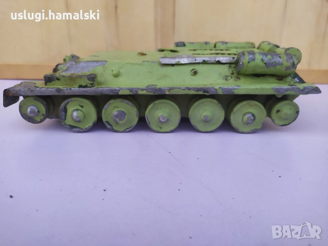 Стар метален макет на танк, снимка 3 - Антикварни и старинни предмети - 52964051