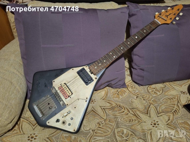 Ретро електрическа китара 