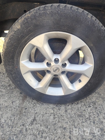 Джанти с гуми -Nissan Navara ADVENTURE -2.5dci-174кс-2006г, снимка 2 - Гуми и джанти - 53735545