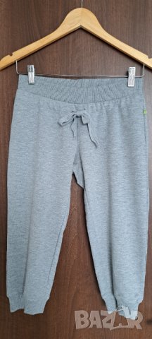 Дамски спортни панталони с дължина под коляното-размер XS,M, снимка 2 - Къси панталони и бермуди - 41348280