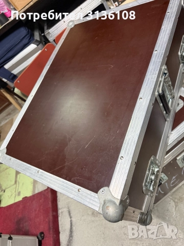 Продавам кейс case за миксер, снимка 2 - Ресийвъри, усилватели, смесителни пултове - 52500206