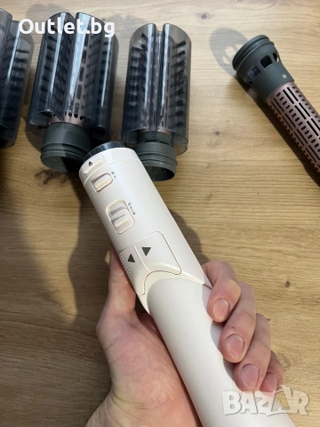 Въздушна четка за коса Philips (Air Styler / Rotating Air Brush) - Нова, снимка 3 - Аксесоари за коса - 53572156