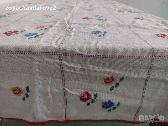 СТАРИНЕН КОМПЛЕКТ 2 БР. КАЛЪФКИ ЗА ВЪЗГЛАВНИЦИ, ПОКРИВКА ЗА МАСА, ПОКРИВКА ЗА СПАЛНЯ РЪЧНО БРОДИРАНИ, снимка 8 - Декорация за дома - 39476923