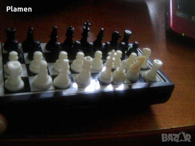 Стар български комбиниран шах с табла, снимка 4 - Други ценни предмети - 40887043