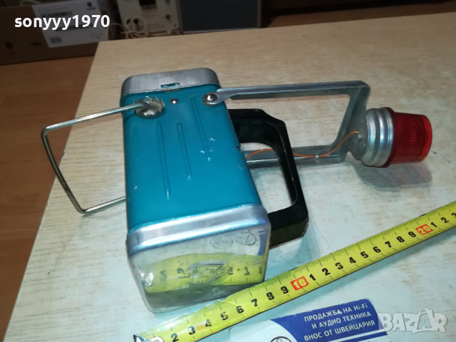 СТАР КОЛЕКЦИОНЕРСКИ МЕТАЛЕН ФЕНЕР 2303242039, снимка 12 - Антикварни и старинни предмети - 44913782