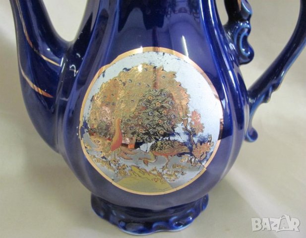 Порцеланов Чайник маркиран с позлата, снимка 2 - Антикварни и старинни предмети - 42267653