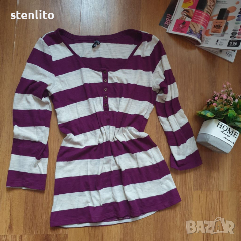 Дамска блуза размер М , снимка 1 - Блузи с дълъг ръкав и пуловери - 36252380
