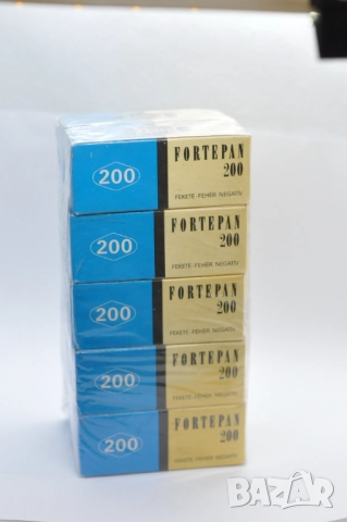 Черно-бели рол филми Fortepan 200, снимка 3 - Чанти, стативи, аксесоари - 52842343