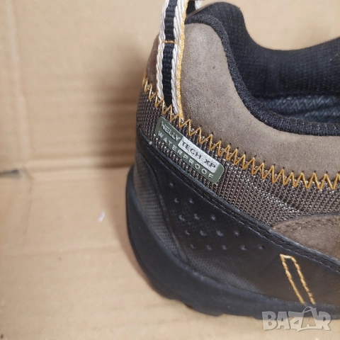 водоустойчиви туристически обувки Helly Hansen номер 43 , снимка 12 - Други - 42462996