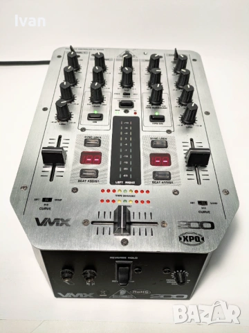 DJ сет 2x плеъра Pioneer CDJ-400 + миксер Behringer VMX 200 + кейс, снимка 10 - Ресийвъри, усилватели, смесителни пултове - 53327576