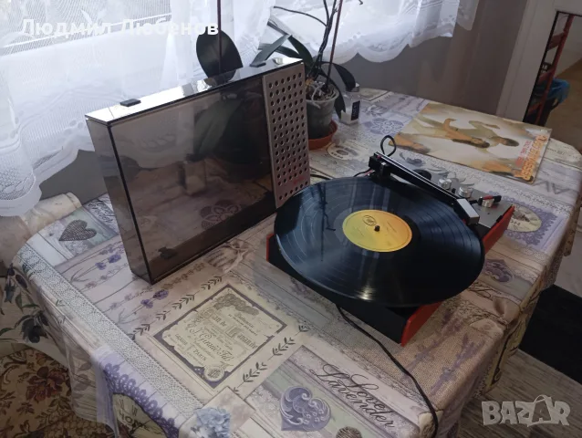 Ретро грамофон Unitra mister hit от 1975г, снимка 3 - Грамофони - 55877413