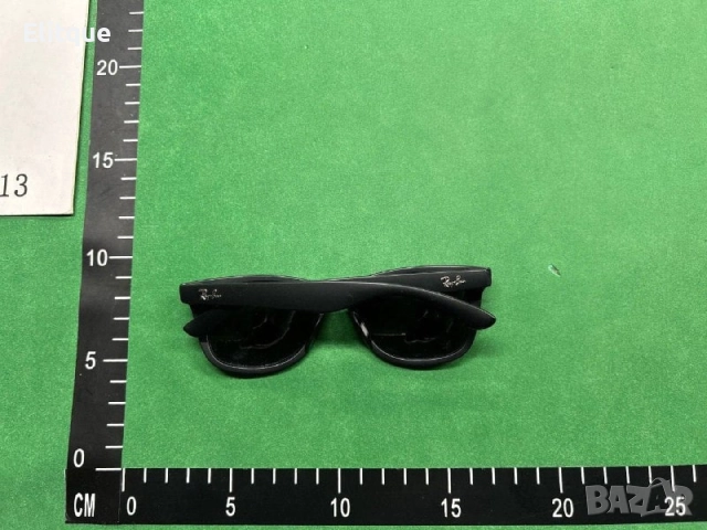 очила с черен обикновен калъф и Ув защита ray ban, снимка 2 - Слънчеви и диоптрични очила - 52715091