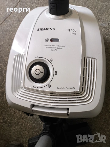 Продавам немска прахосмукачка Siemens iQ 300 Plus – Като нова!
