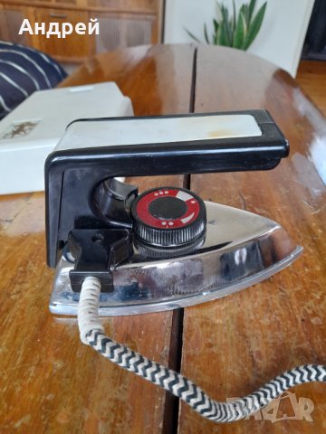 Стара електрическа ютия #13, снимка 3 - Антикварни и старинни предмети - 40593332