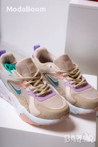 Nike дамски маратонки , снимка 3 - Маратонки - 48652542