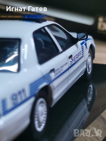 IXO Ford Crown 1:43, снимка 8 - Колекции - 53260304