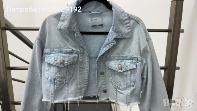 Късо дънково яке Bershka, снимка 2 - Якета - 53727241