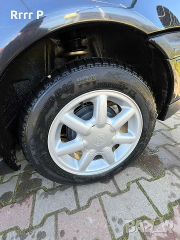 VW Golf 3 1.6 Газ/Бензин, снимка 2 - Автомобили и джипове - 53743656