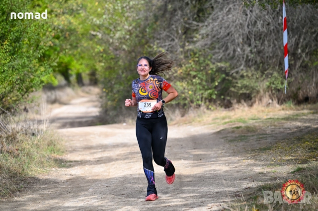 Уникални Тениски Тракийски царе - Маратон I Бягане, Спорт, Туризъм, снимка 4 - Спортна екипировка - 52463190