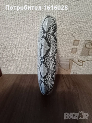 Калъф за очила със змийски мотив., снимка 7 - Слънчеви и диоптрични очила - 50665851