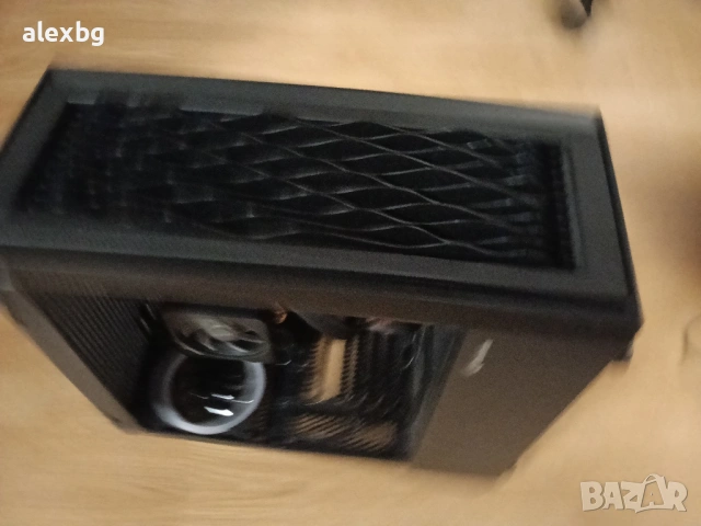 Gigabyte Aorus AMD 3900x 32GB 4x8 DDr4 Corsair Vengeance PRO, снимка 2 - Други - 53395923