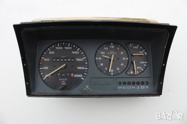 Километраж, часовник Фолксваген поло мк2 1.3д фейслифт 91г Volkswagen polo mk2 1.3d facelift 1991