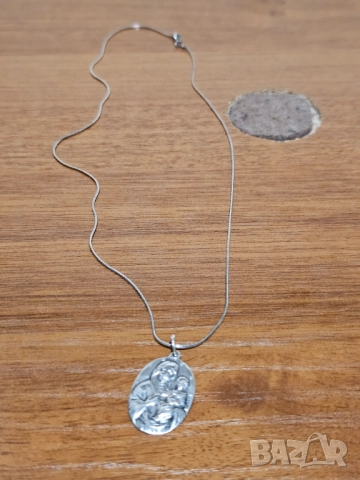 Старинен медальон Богородица с младенеца Царство България и сребърно синджирче, снимка 2 - Колиета, медальони, синджири - 52393691