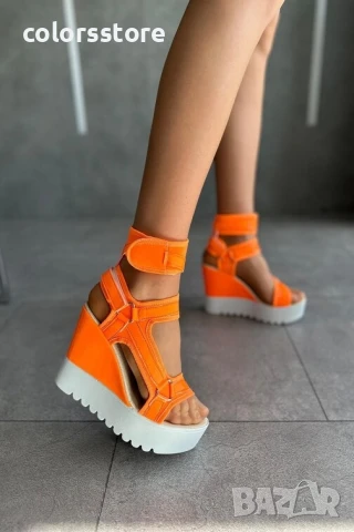 Сандали на платформа - оранжеви - KD20

