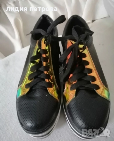 НОВИ дамски зимни обувки,внос от Германия., снимка 2 - Маратонки - 52596930