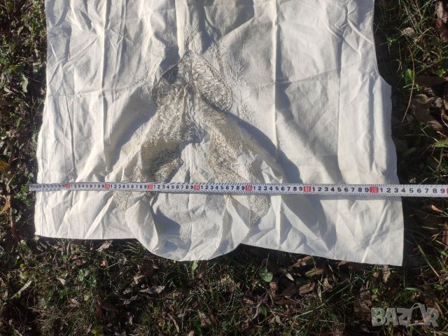 Продавам Женска нощница, риза от чеиз с дантела  Има няколко петна от застояване, снимка 7 - Антикварни и старинни предмети - 38945624