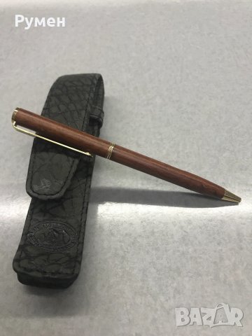 Химикалка с кожен калъф